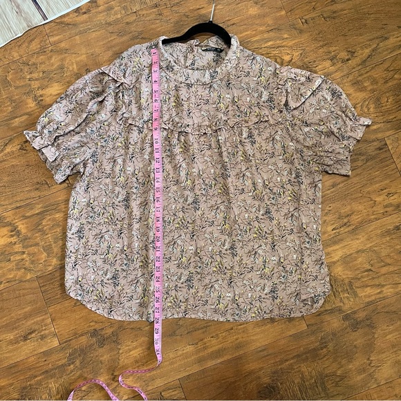 Shein plus curve blouse sheer ruffled flowy floral pattern button down back 4xlg - Picture 3 of 10